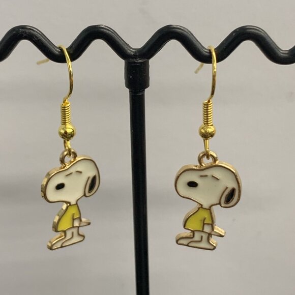 Snoopy Earring, Peanuts Earring, Gift Idea, Snoopy Charm, Peanuts Charm, Snoopy - Picture 5 of 5
